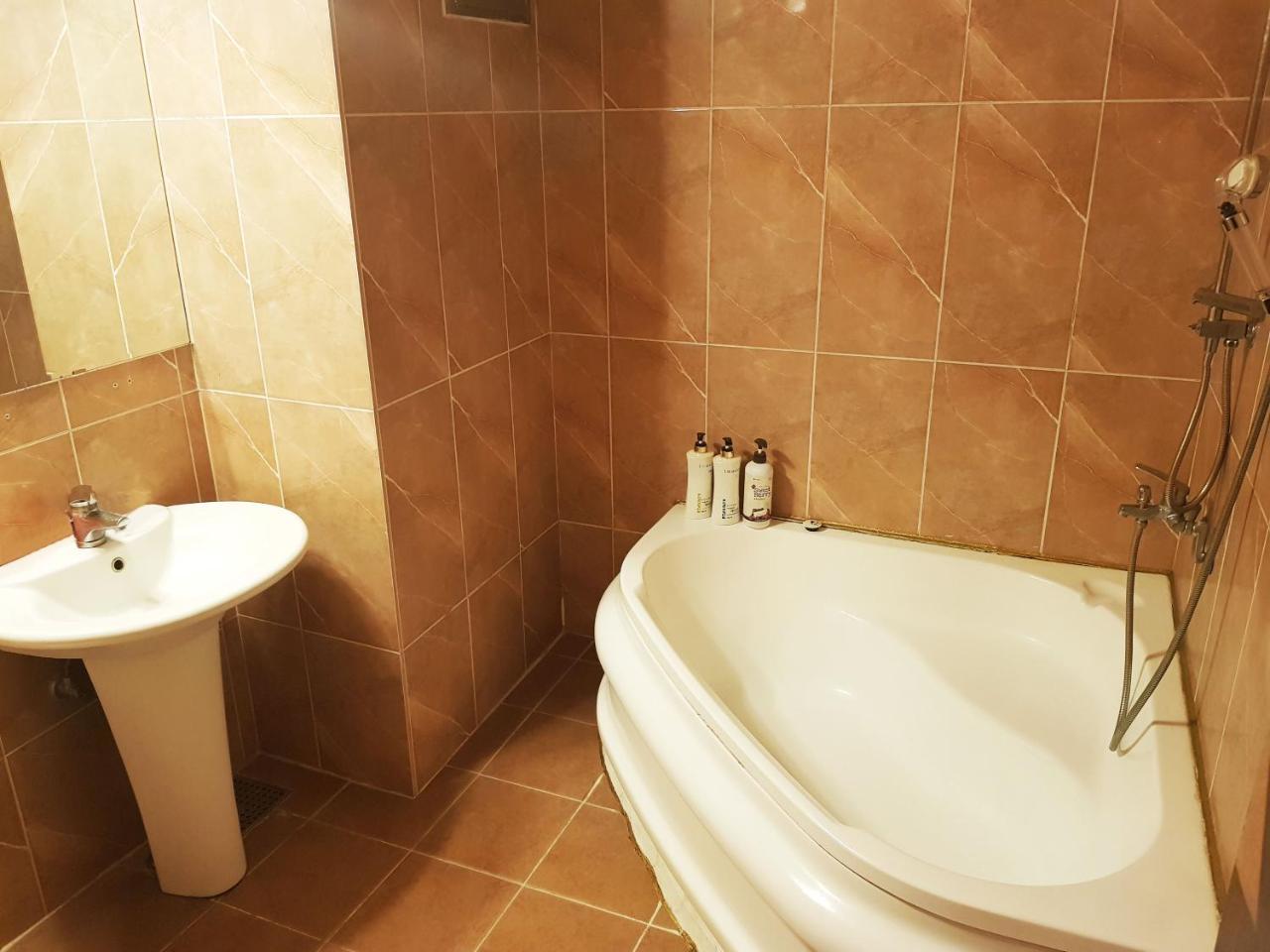 Hotel Castle Puszan Kültér fotó