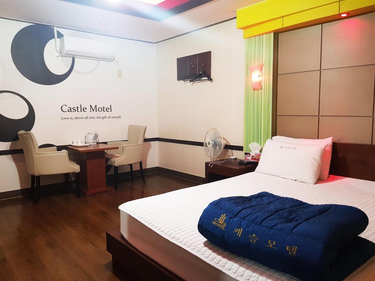 Hotel Castle Puszan Kültér fotó